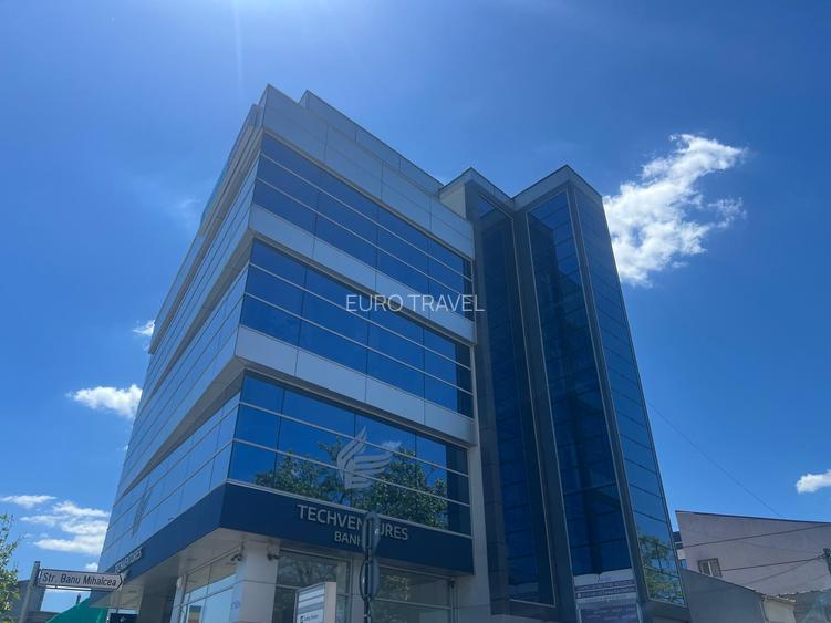 birou  elegant, mobilat,luminos, supraf. vitrata mare, lift , 241 mp, Bd. Mamaia - 24