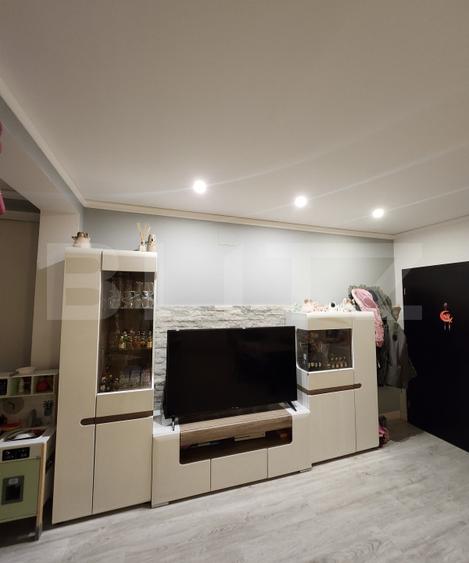 Apartament 3 camere, 2 bai, 2 parcari, 92 mp, zona Florilor