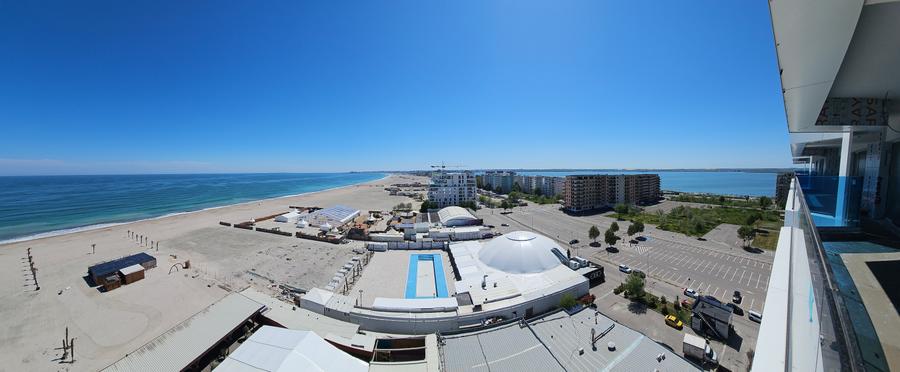 Apartament 2 Camere Marina Towers Blocul Vedetelor Vedere Frontală Mare si Lac