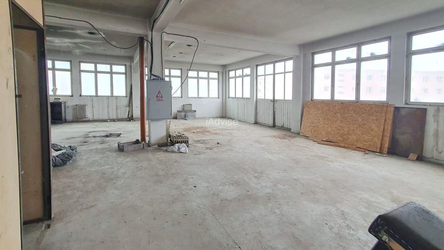 Spatiu productie sau birouri - 320 mp - 8