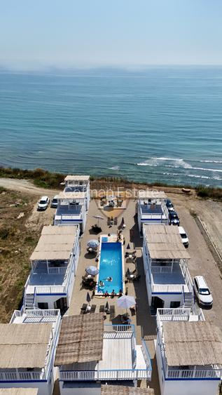 AFACERE LA CHEIE DE VÂNZARE – COSTINEȘTI, PRIMA LINIE LA MARE - 2