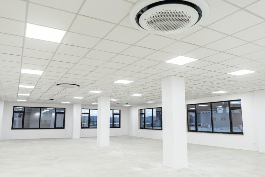 Spatiu Comercial 535 mp. utili, Lift, Autorizat ISU, str. Stefan cel Mare 32B