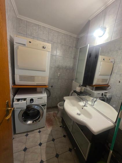 Vand apartament 3 camere amenajat