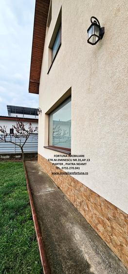 Proprietate Piatra Neamt - Vila cocheta prevazuta cu terasa, garaj si teren