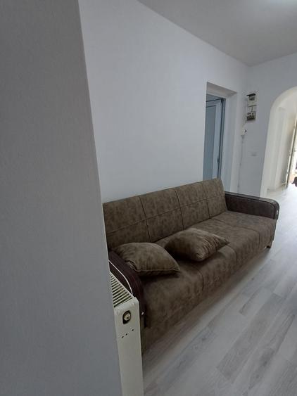 DELFINARIU CASA CU 3 CAMERE 130MP PRET 175000 EURO