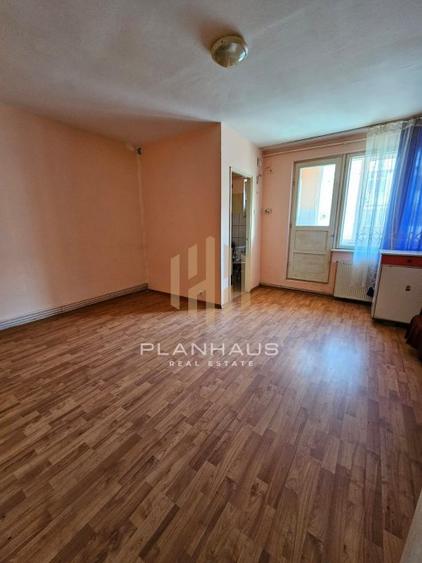 Garsoniera confort 1 ,etaj 2, in apropiere de liceul Nenitescu , 30 mp