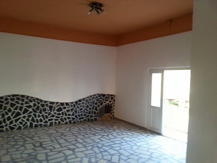 Spatiu comercial in centrul com. Uivar/Timis de inchiriat
