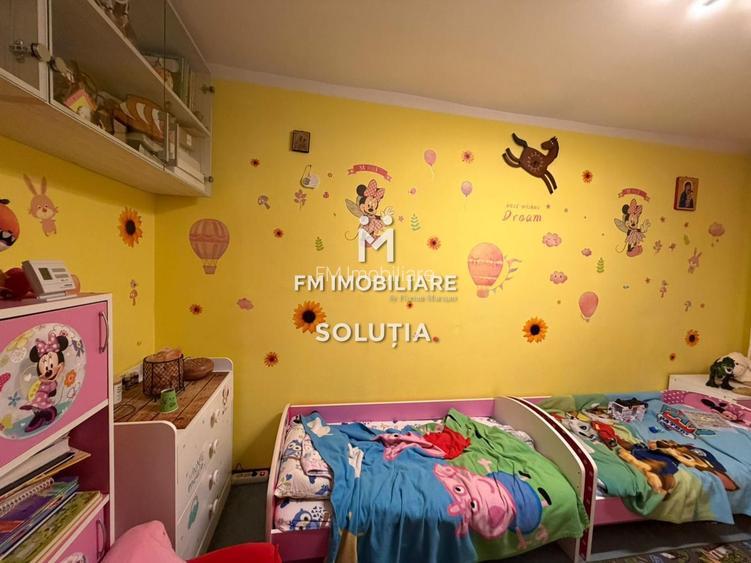 Apartament  3 camere decomandat, etajul 2 -zona Casa de Pensii - 10