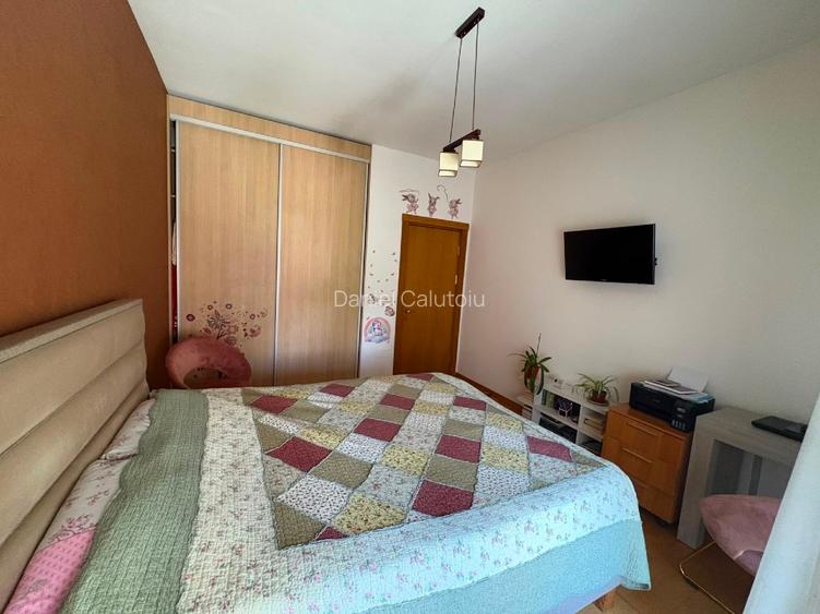 Proprietar vând apartament 3 camere bloc Teodor/ ISHO - 7
