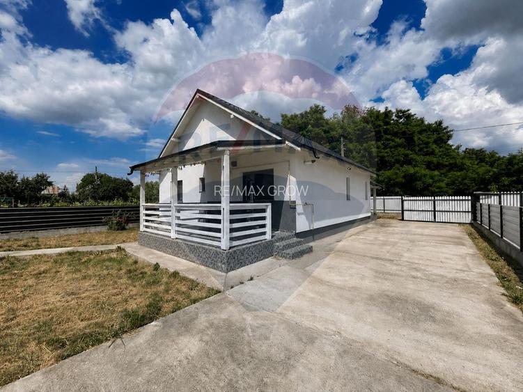 Casă cu 3 camere de vânzare în Hemeiuș – Strada Cireșarilor - 11