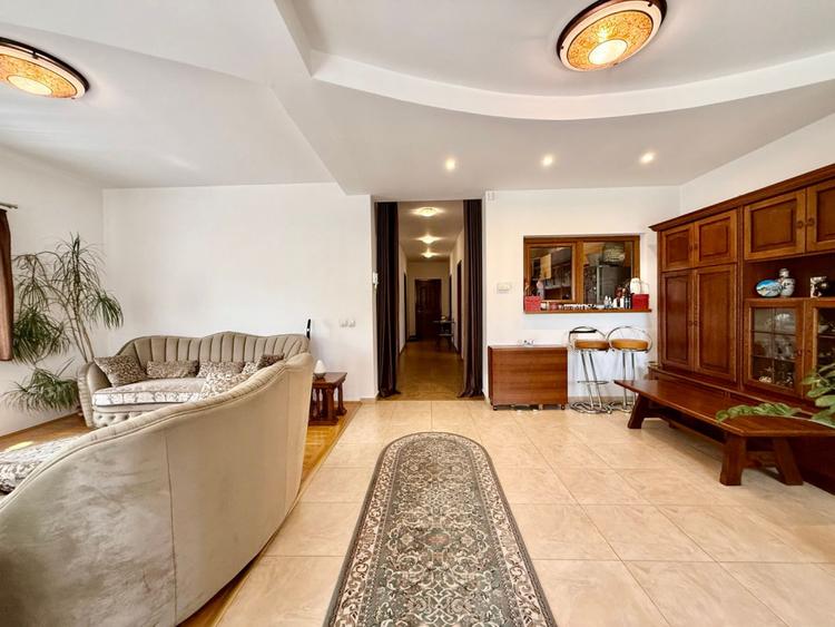 6 Camere | Teren 427 MP | Garaj Dublu | Otopeni