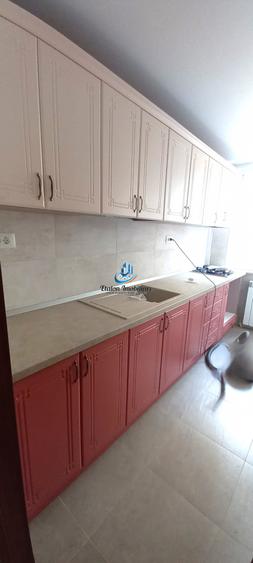 Apartament 2 camere, etaj 2, centru Piatra Neamt