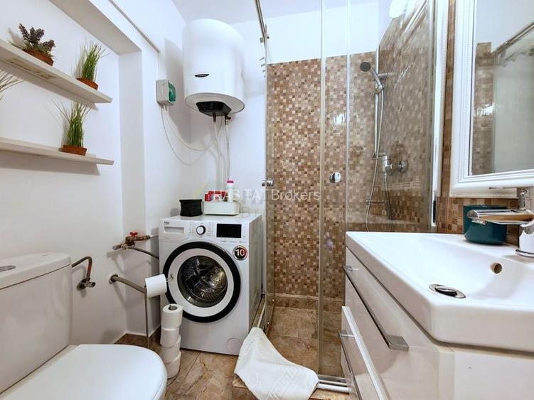 Spațioasă, luminoasă, complet renovată și mobilată, Bloc UNIC - 23