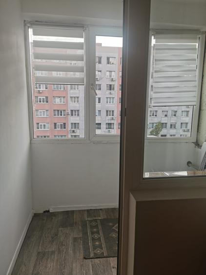 Dristor, garsoniera, 1 minut metrou, 320 euro