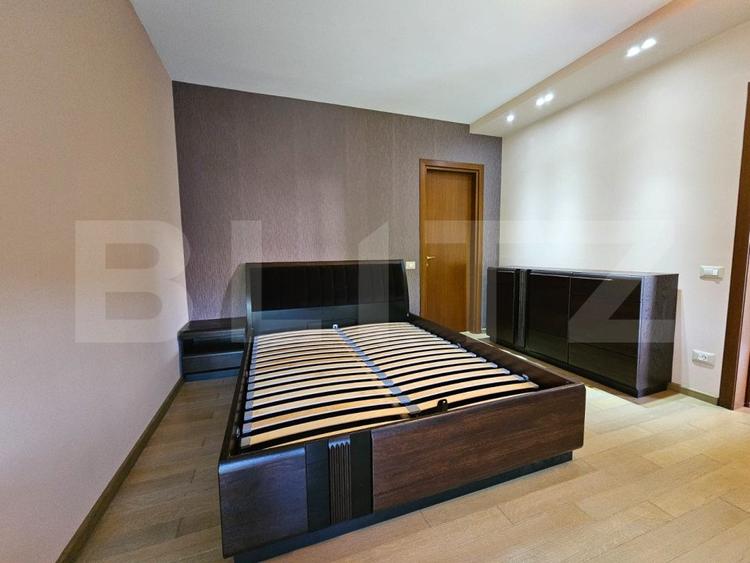 Casa superba, 250 mp utili, 600 mp curte, 3 parcari, zona Stadion CFR