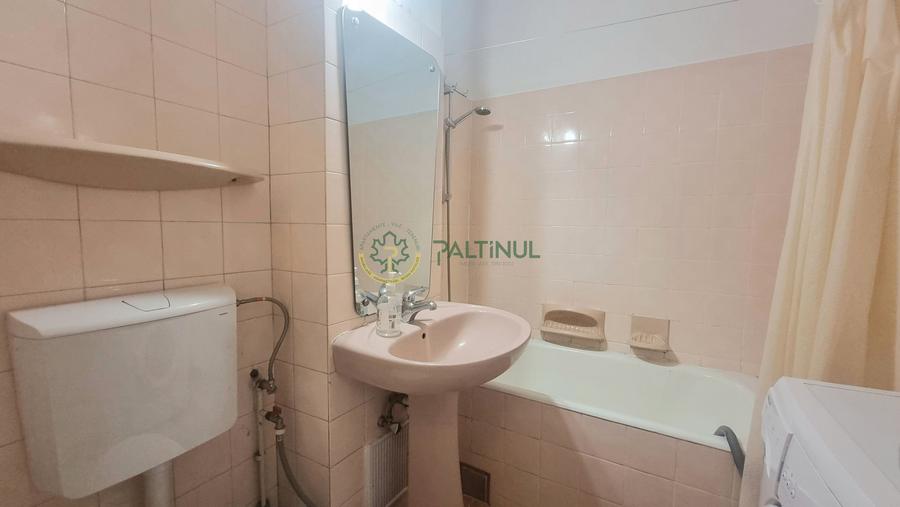 Apartament 3 camere cu balcon et. 3 Calea Dumbravii