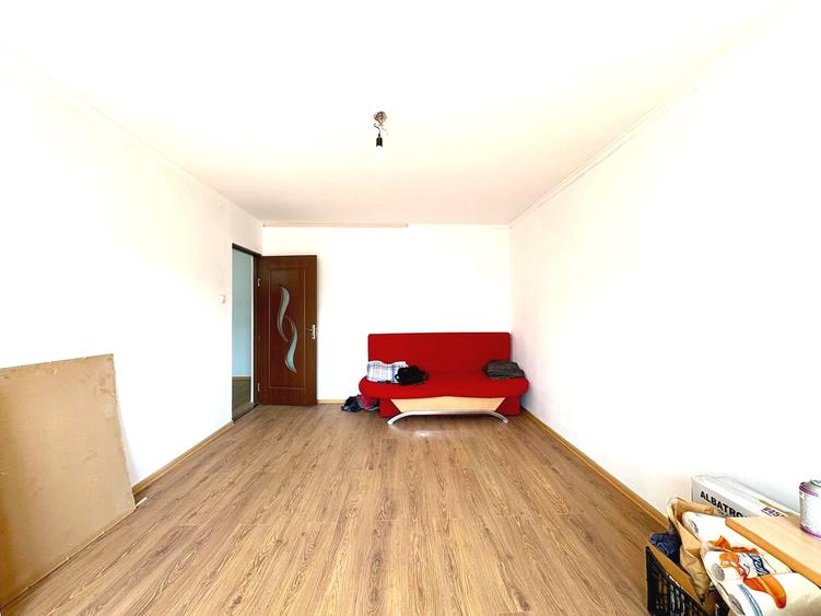 Apartament 2 camere 50mp cu garaj langa bloc 63.000eur neg