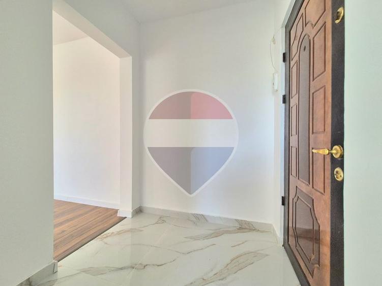 Apartament cu 2 camere, complet renovat – Aurel Vlaicu, zona Poetului