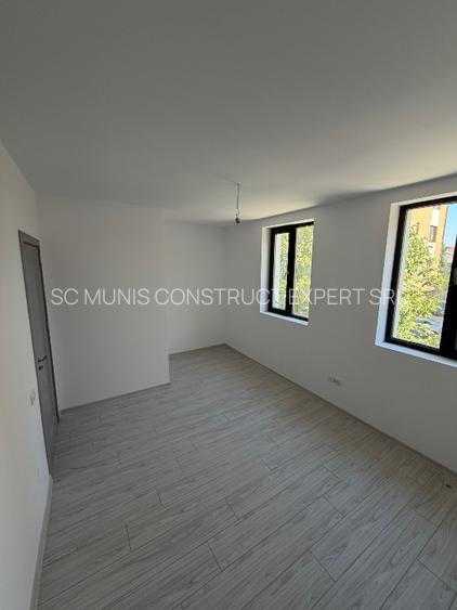 Ansamblu de Vile Moderne in Rosu, Chiajna | Case noi, finisaje Premium  - 12