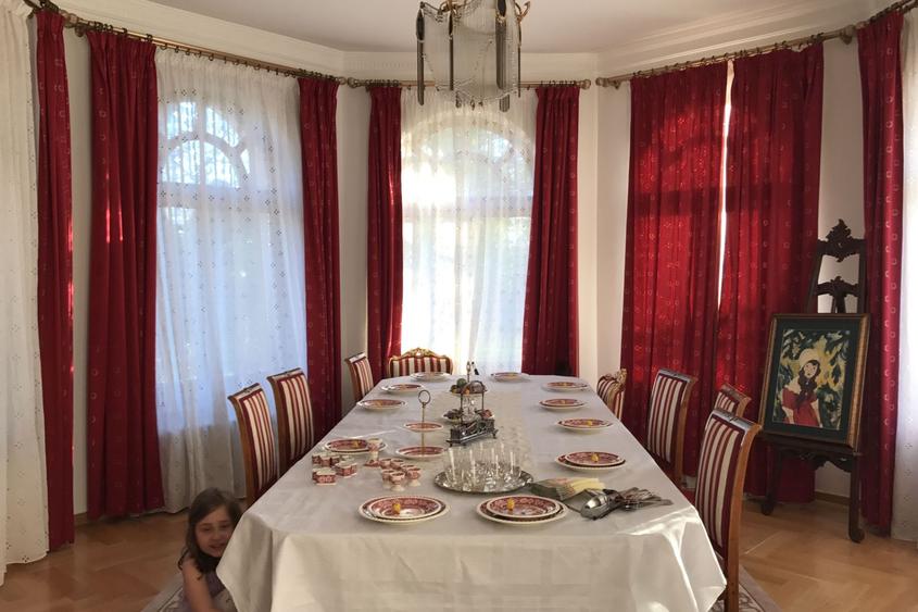 Conac neoromânesc în stil brâncovenesc | 600 mp utili | Domeniu de 2.400 mp