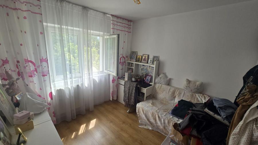 DRISTOR-3 camere, 2 bai, dec, amenajate, bloc 1985, 139.000euro