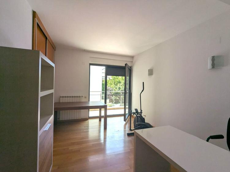 Apartament cu 5 camere, 2 terase si 2 locuri de parcare in Washington Residence!