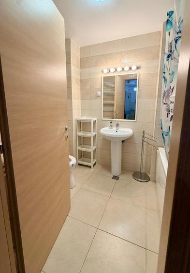 Apartament 2 camere , foarte mare, Ferdinand intersectie cu Strada Ritmului