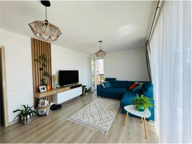 Apartament 3 camere modern cu terasa si parcare Urban Plaza