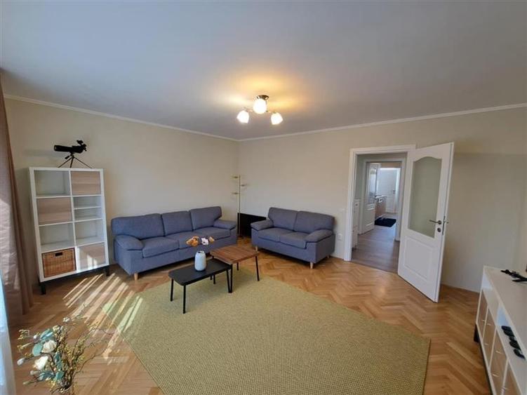 Apartament cu 3 camere, Decomandat, situat in cartierul Gheorgheni!