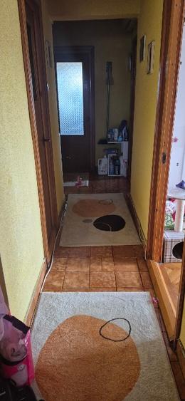 Apartament cu 4 camere vis-a-vis de Biserica Alba