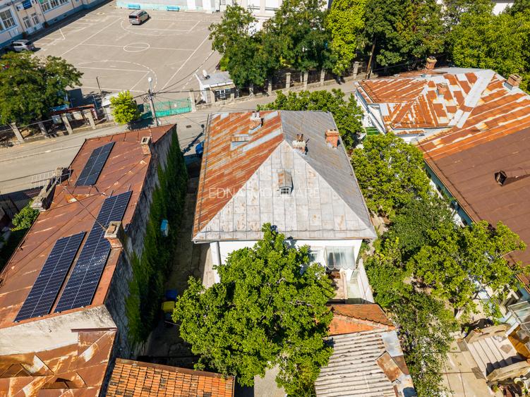 Crisului, casa boiereasca si teren de 800 mp - 51