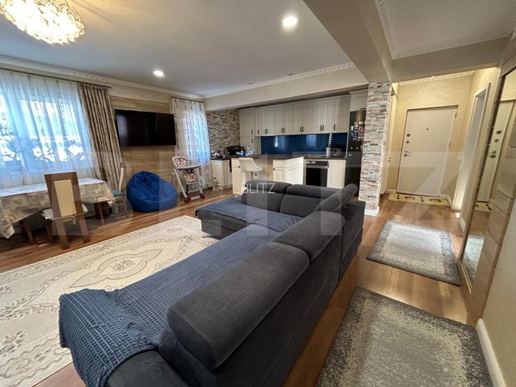 Apartament de vanzare, cu 4 camere, 100 mp, zona Oasului - 2