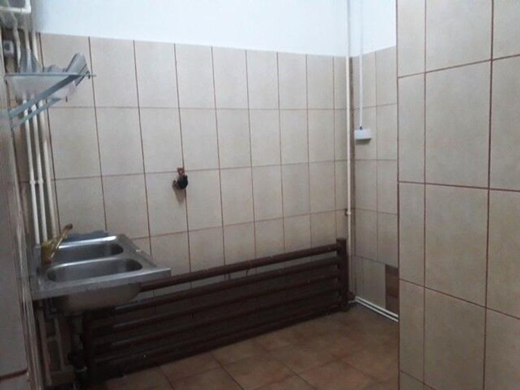 Spatiu comercial Huedin/Brancoveanu 102 mp si terasa 200 mp