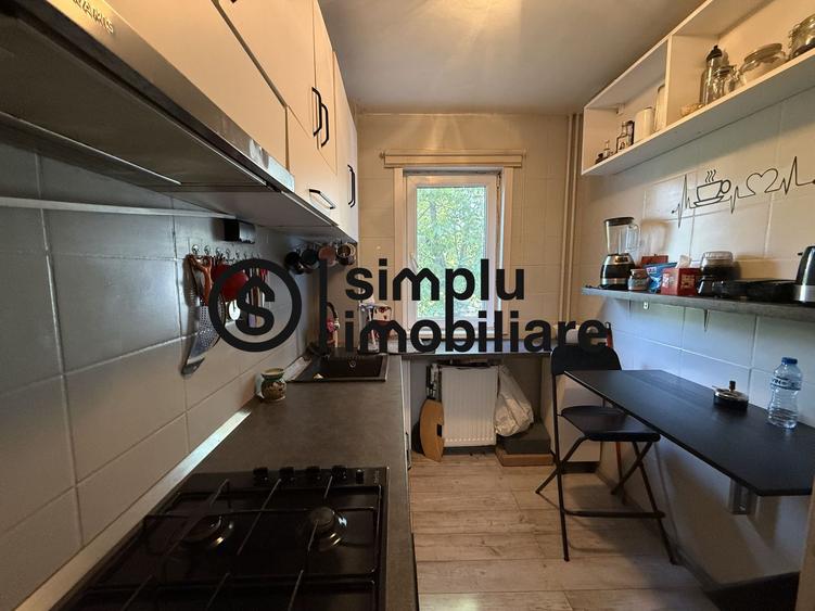 Apartament 3 camere Rovine et 2/4