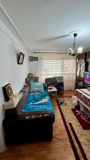 Apartament 2 camere zona Podu Ros