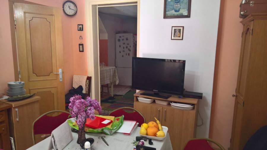 Apartament 3 camere in vila zona Colinei