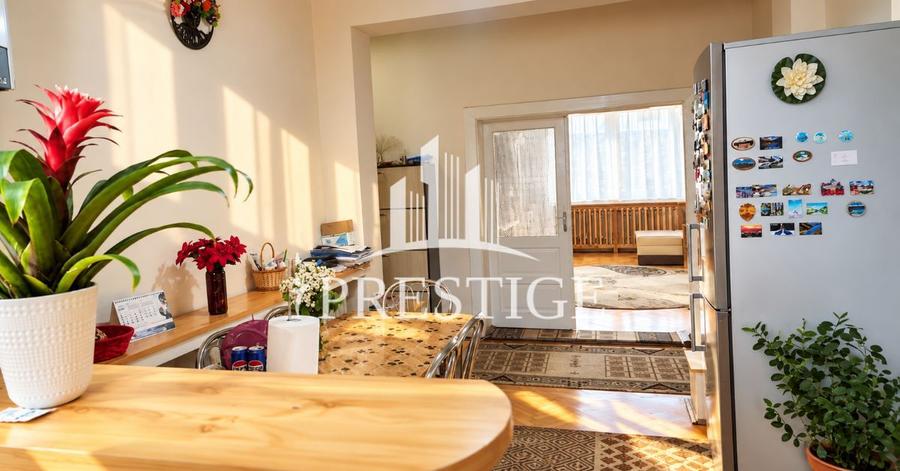 CASĂ TIP DUPLEX | DEMISOL + ETAJ 182 MP UTILI | SIBIU ZONA CENTRALĂ