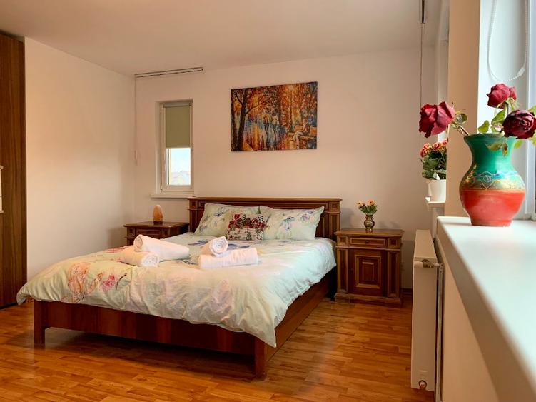Proprietar – Casă cu 2 corpuri, 1.300 mp teren, Sânpetru Central