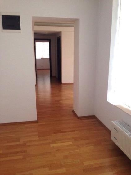 Inchiriere spatiu birou 60mp, centrala, cladire noua Unirii Traian