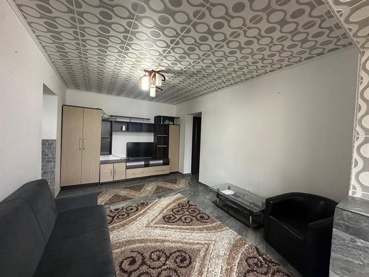 Apartament 3 camere de vanzare Podu Ros