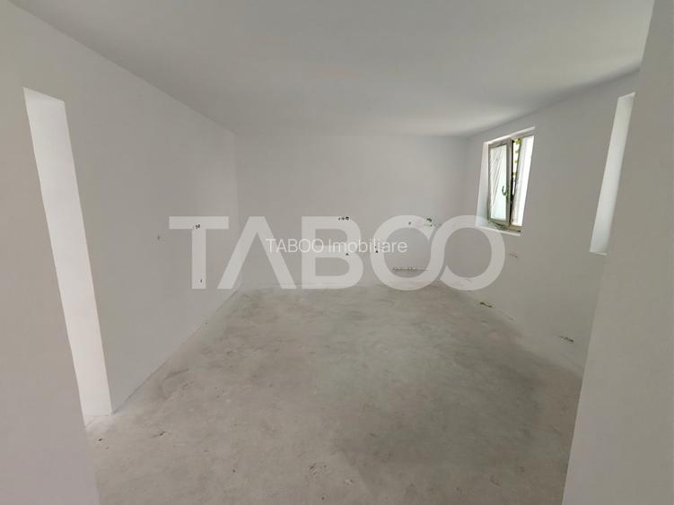 Casa spatioasa - aer curat si priveliste spre munti - teren 1203 mp - 15