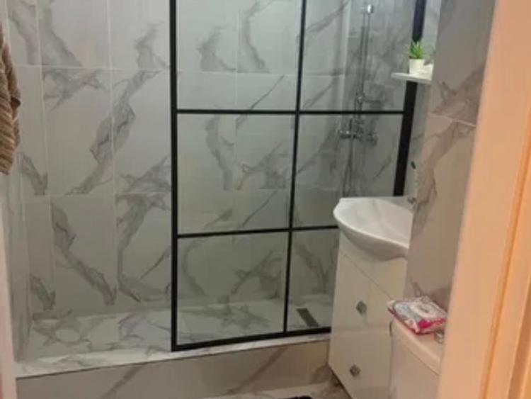 2 camere Titan - *parcare ADP* | metrou 2 minute |