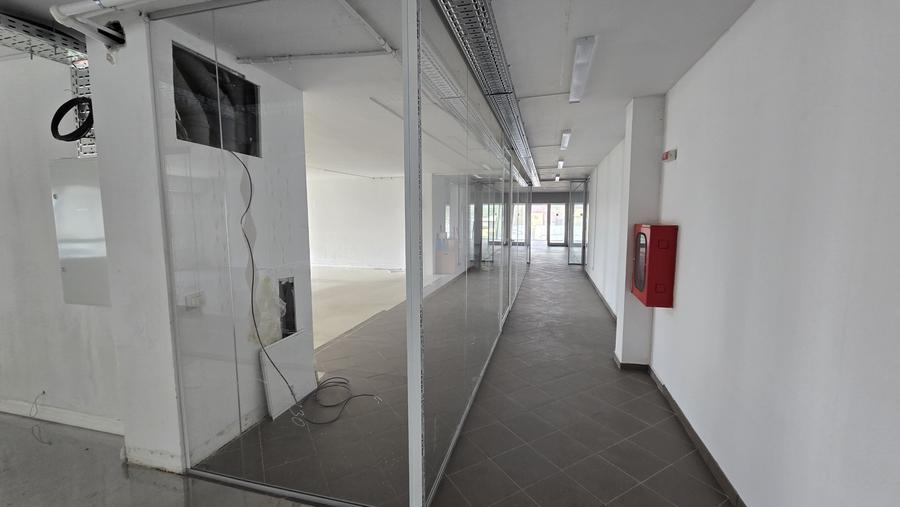 Spatiu comercial de inchiriat Podul Constanta - Chitila - Bucurestii Noi