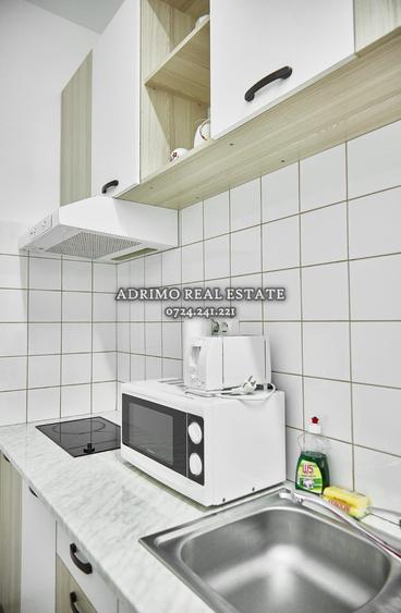 Garsoniera moderna zona Reyna - pana la 30 iunie - 300 eur
