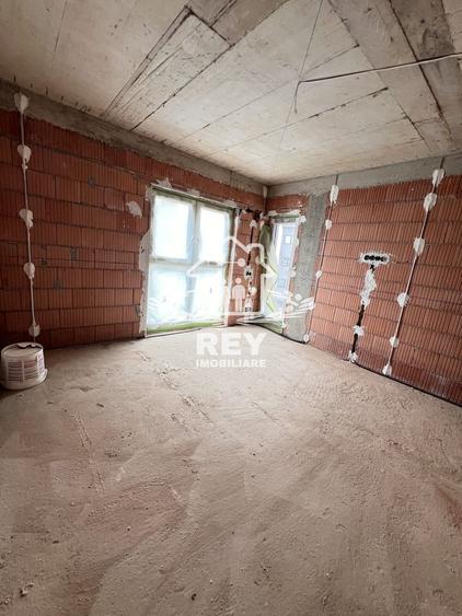 Apartament 2 camere decomandat, etaj 1 cu balcon si parcare | Șelimbăr