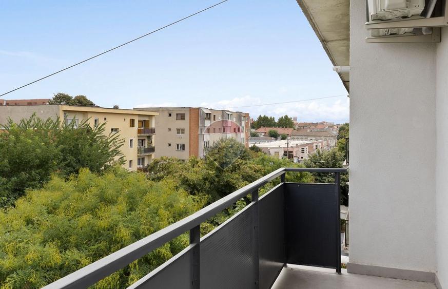 Apartament cu 3 camere Piata Mica