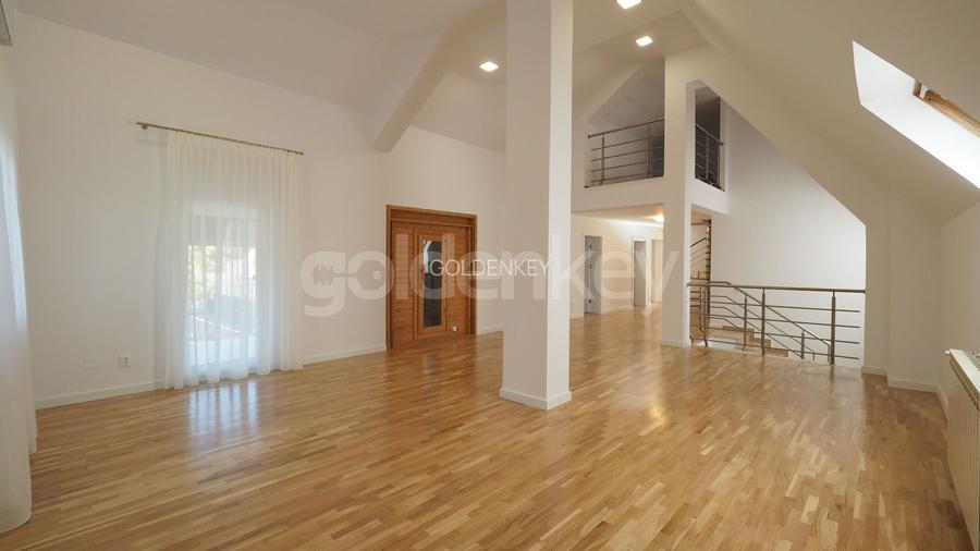 Vilă impecabila cu 7 camere, piscina exclusiva - 10