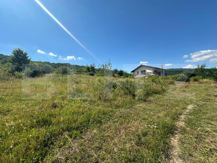 Teren 15 Ari – Viitor Intravilan (PUG 2026), zona Izvorul Sarat Viisoara