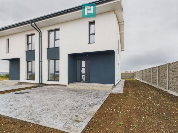 Duplex ultrafinisat cu 3 camere, 3 băi în Pișchia