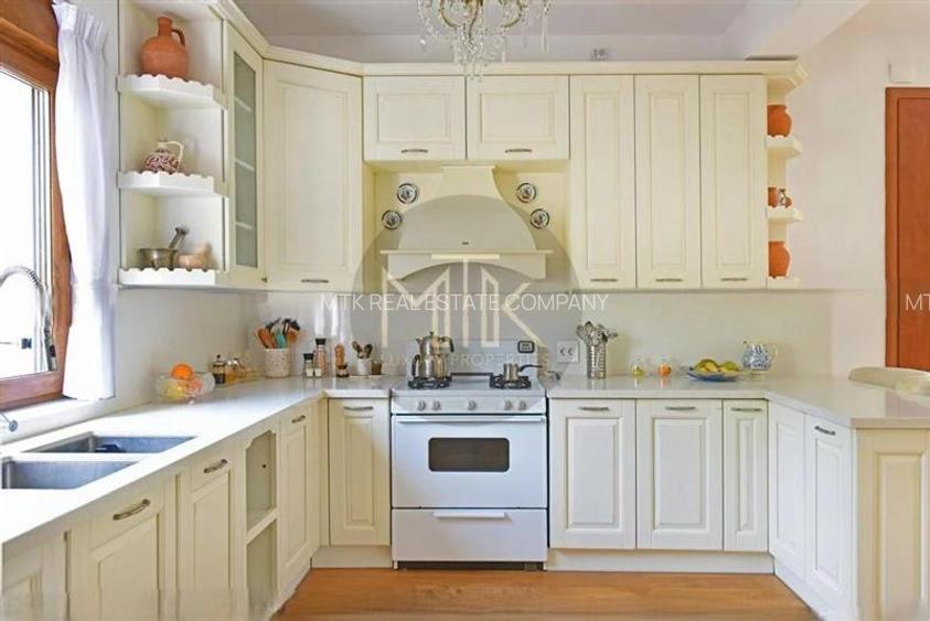 Exclusiv | Vila 5 camere Iancu Nicolae | 2 Locuri de parcare